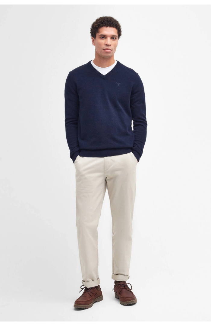 Pull col V essentiel en laine navy