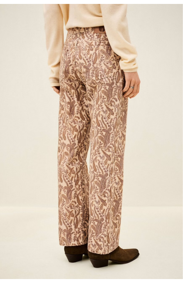 Jean Tooty motif Jean Tooty motif