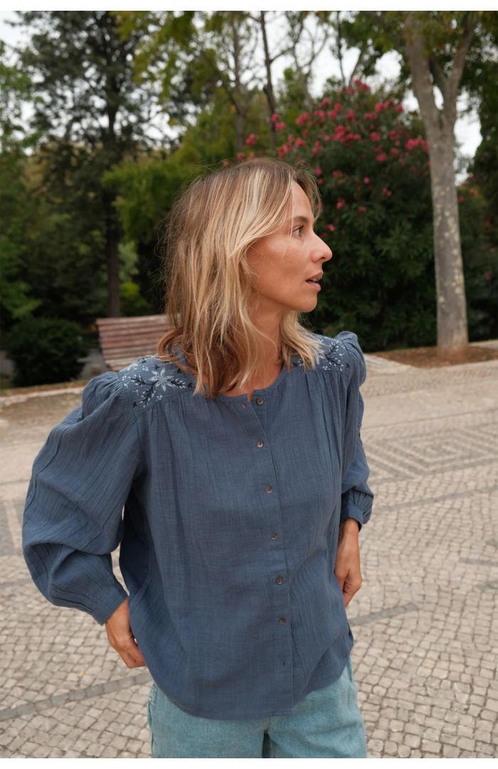 Chemise brodée Chemise brodée